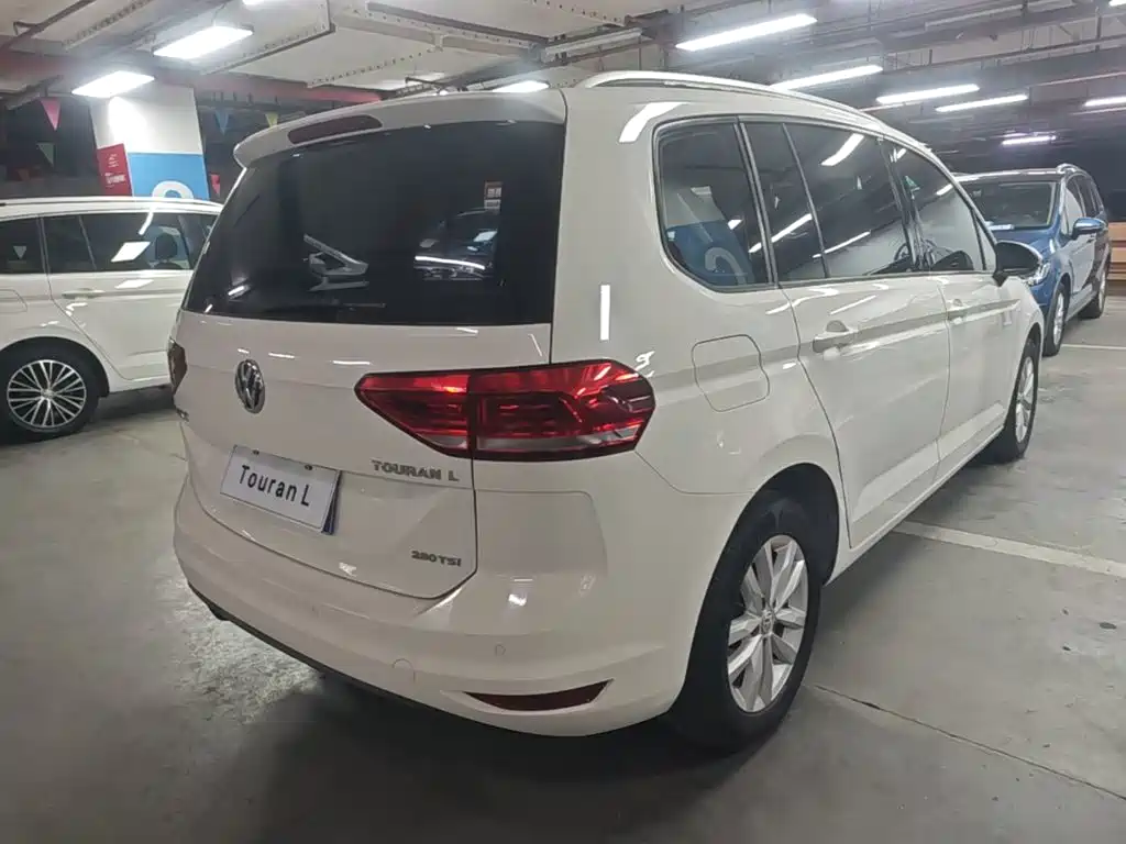 Volkswagen Touran — миниатюра 7