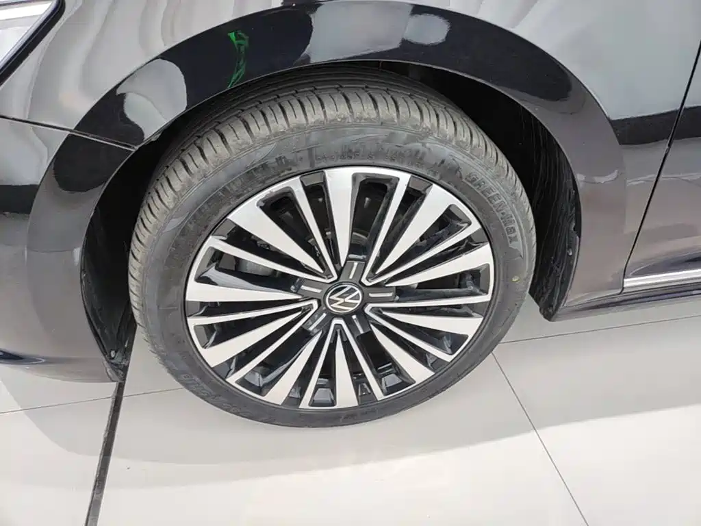 Volkswagen Passat — миниатюра 23