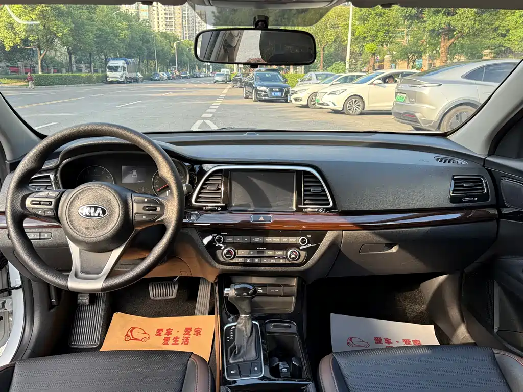 Kia K4 — миниатюра 5