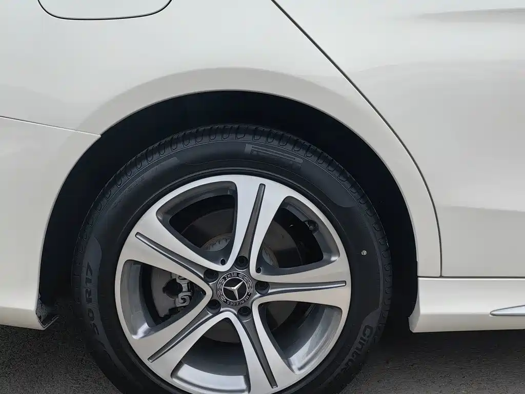 Mercedes-Benz C-Class — миниатюра 16