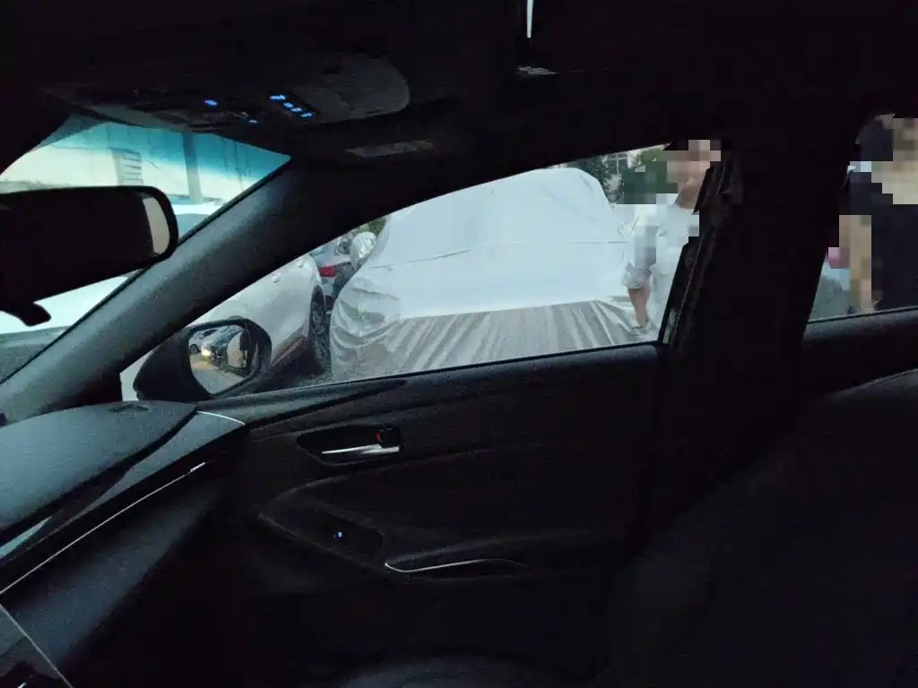 Toyota Avalon — миниатюра 19
