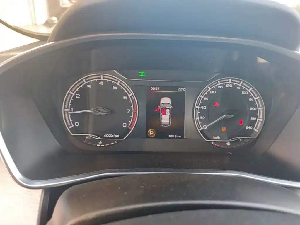 Geely Binyue — миниатюра 12
