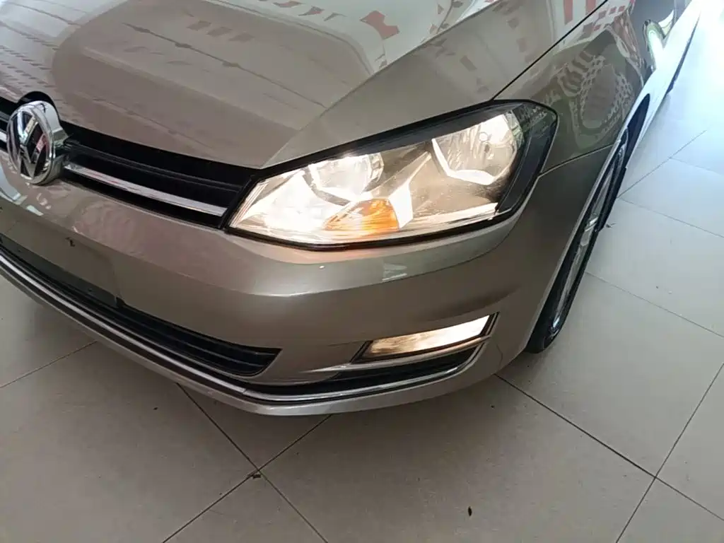Volkswagen Golf — миниатюра 24
