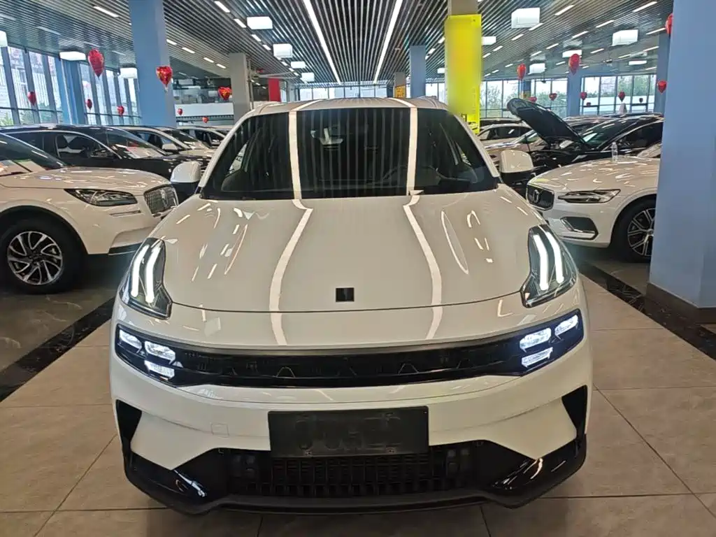 Lynk & Co 06 — миниатюра 3