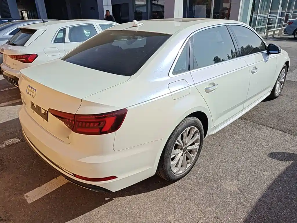 Audi A4L — миниатюра 7