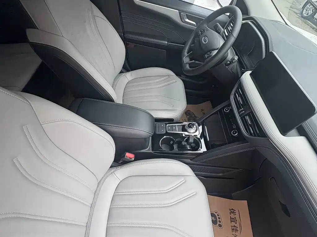 Ford Escape — миниатюра 7