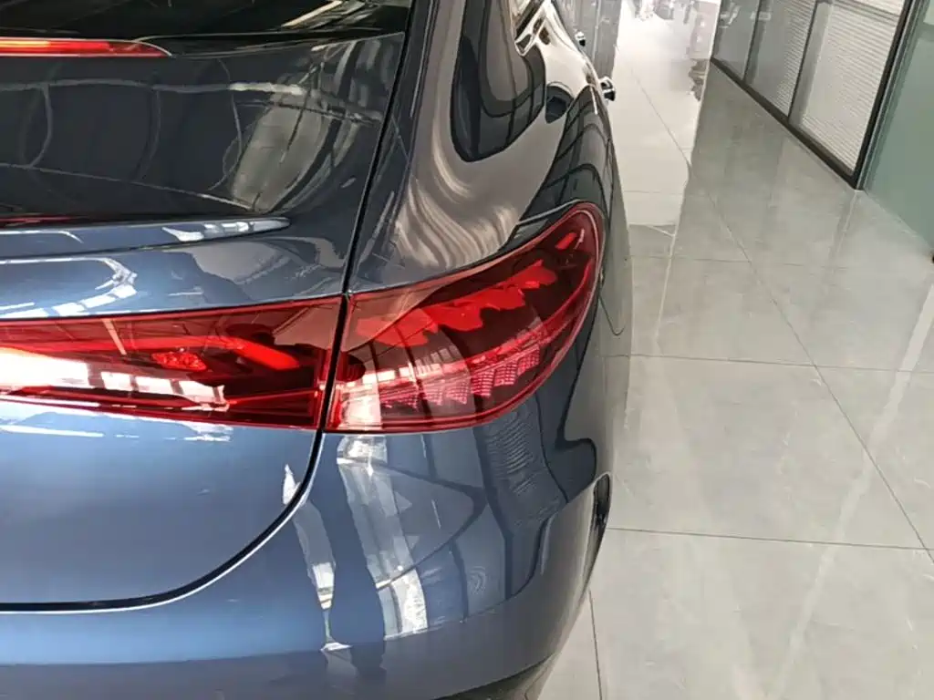 Mercedes-Benz EQE — миниатюра 8