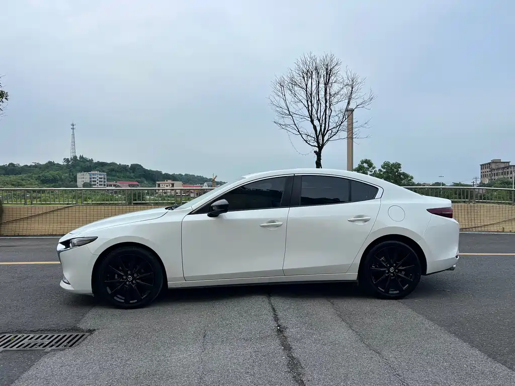 Mazda 3 Axela — миниатюра 5