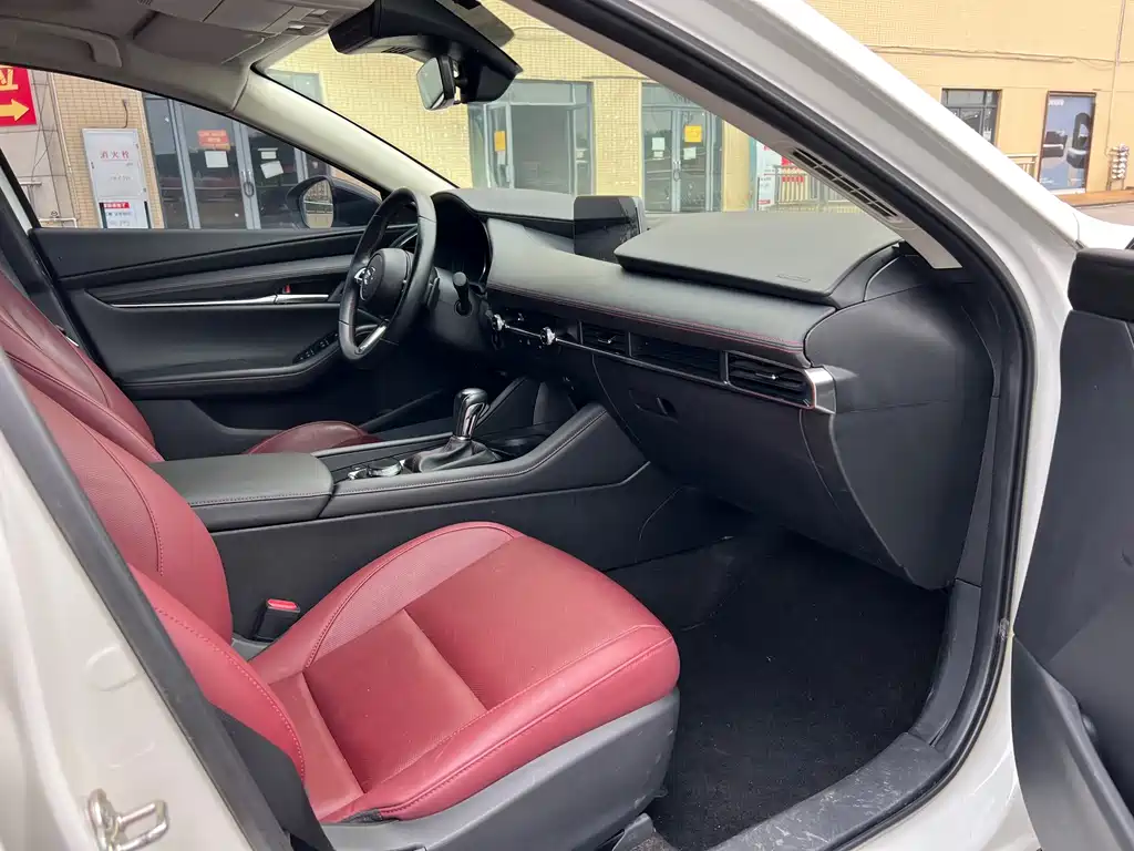 Mazda 3 Axela — миниатюра 7