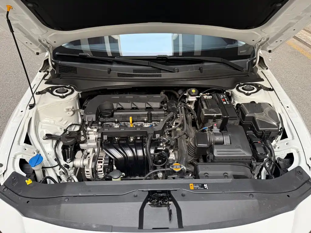 Hyundai Elantra — миниатюра 25