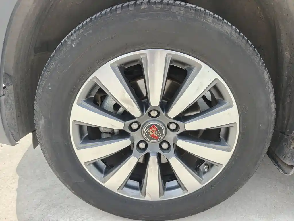 Roewe RX8 — миниатюра 23