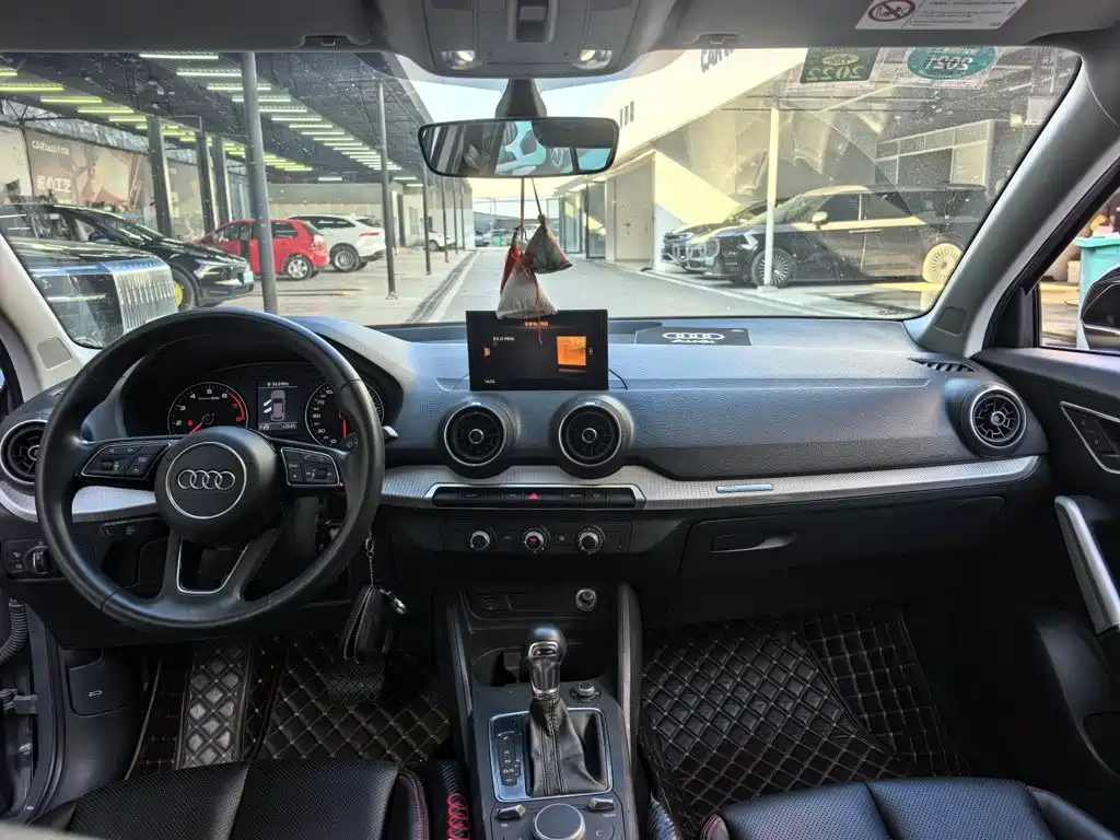 Audi Q2L — миниатюра 6