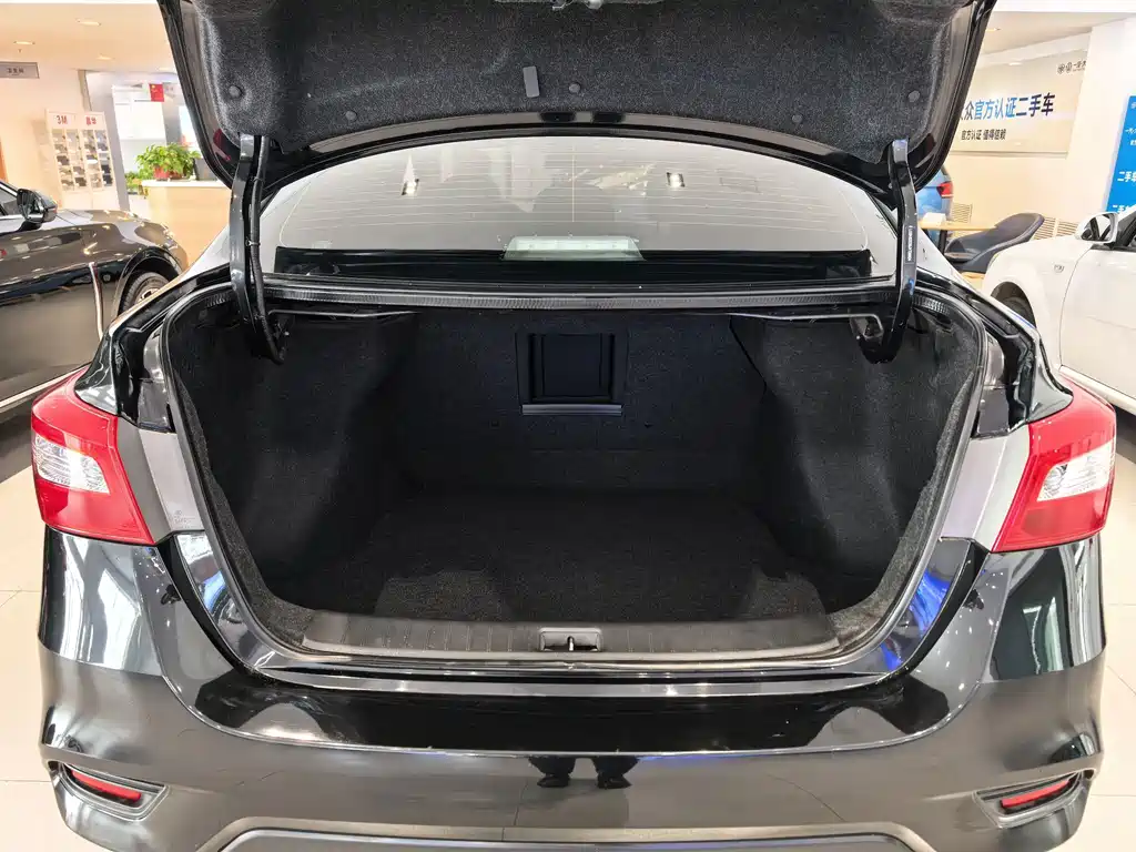 Nissan Sylphy — миниатюра 10