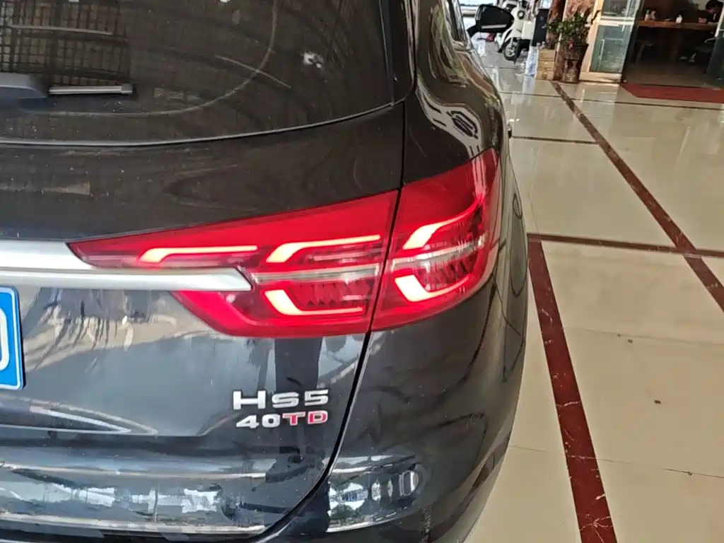 Hongqi Hongqi HS5 — миниатюра 8