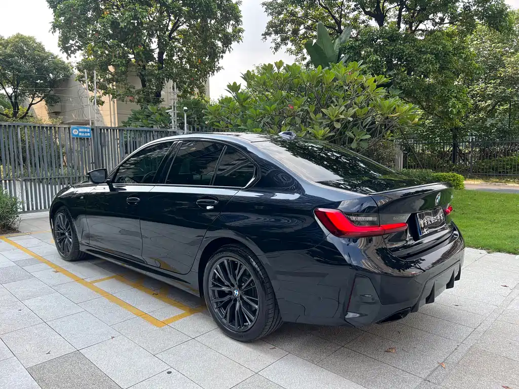 BMW 3 Series — миниатюра 6