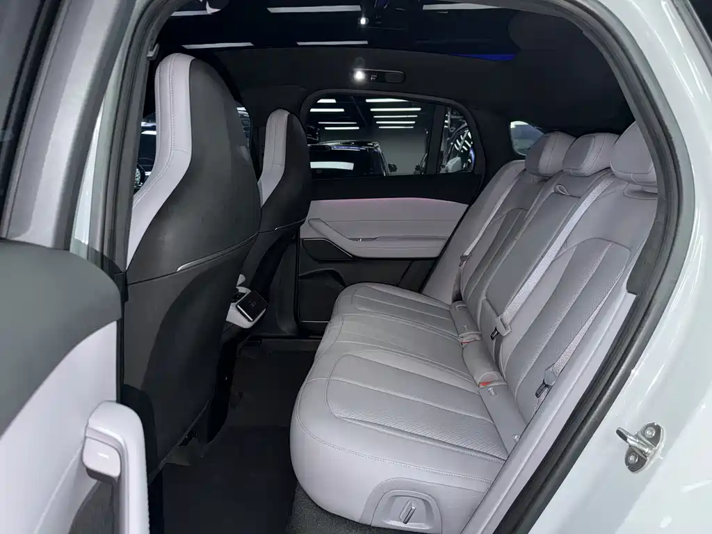 NIO EC6 — миниатюра 9