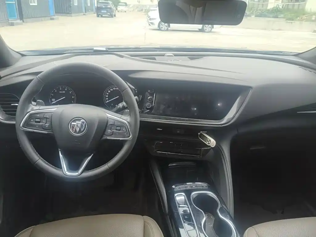 Buick Envision Plus — миниатюра 10