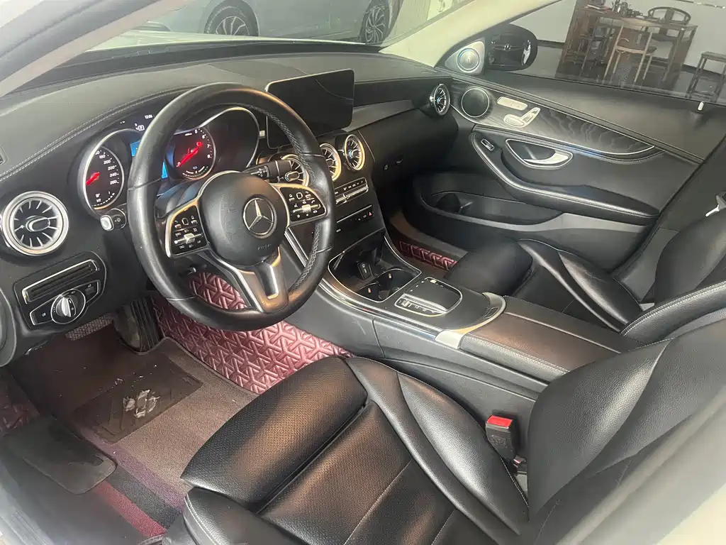 Mercedes-Benz C-Class — миниатюра 3