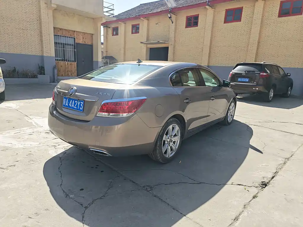Buick LaCrosse — миниатюра 5