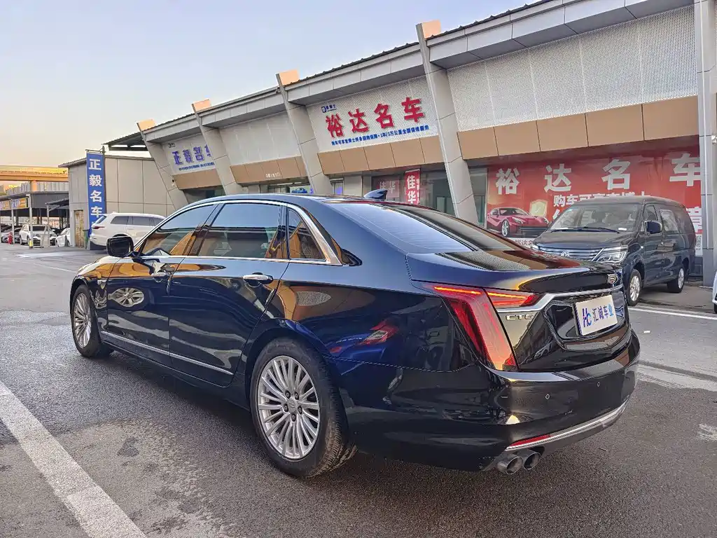 Cadillac CT6 — миниатюра 3