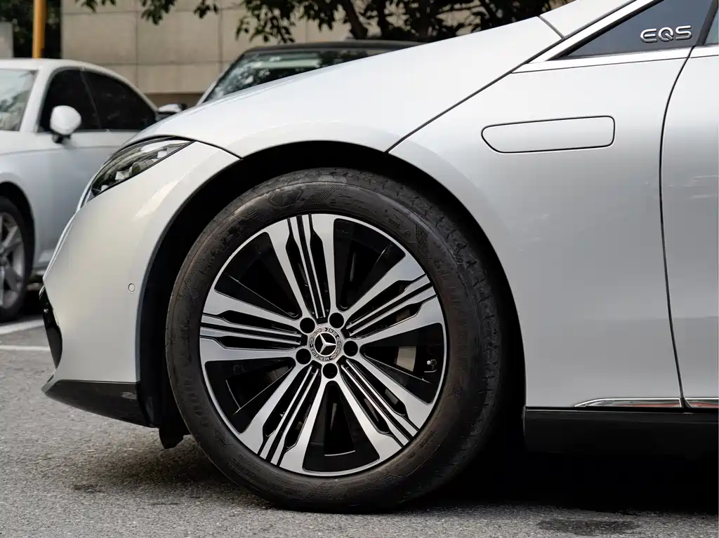 Mercedes-Benz EQS — миниатюра 7