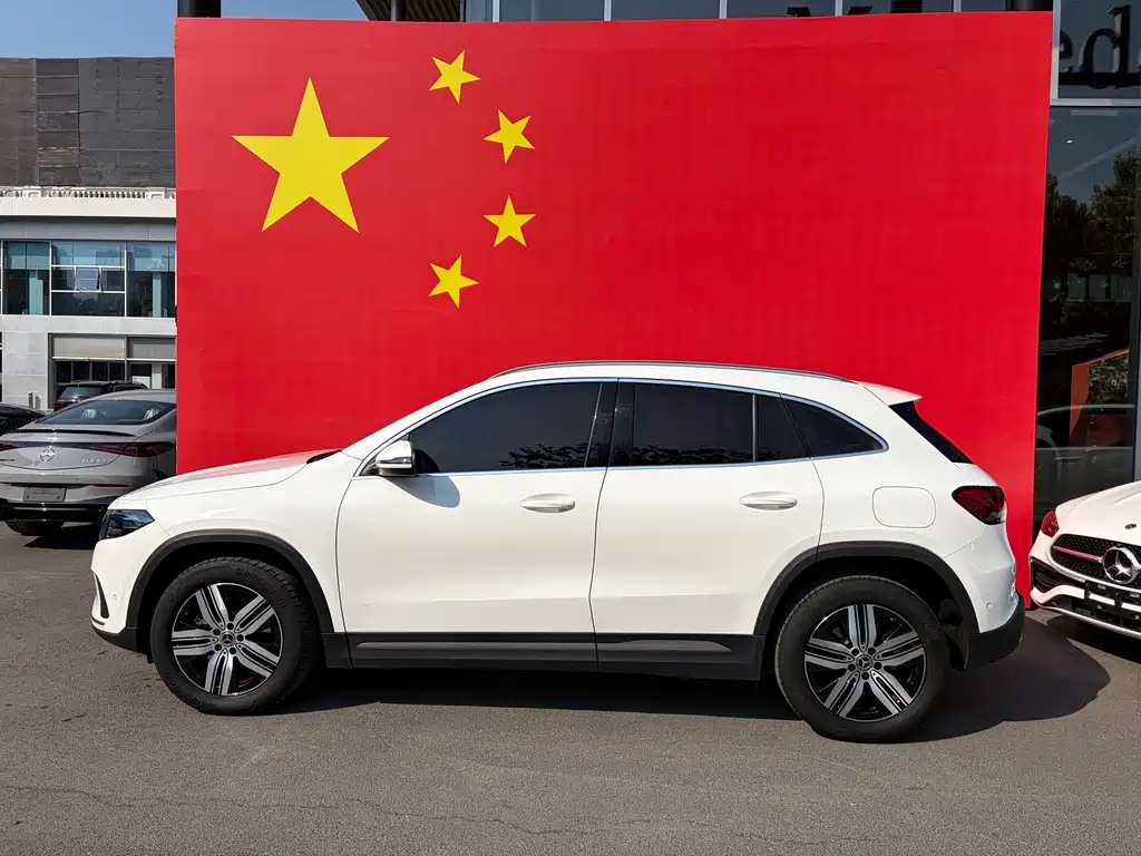 Mercedes-Benz EQA — миниатюра 3