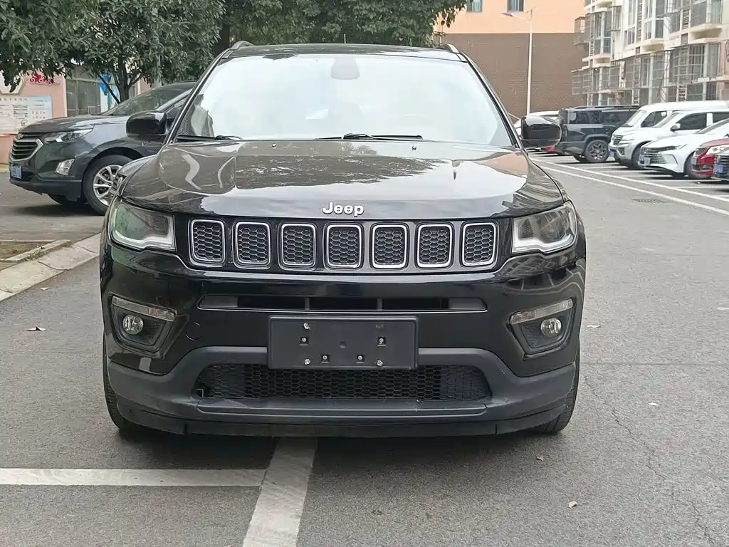 Jeep Compass — миниатюра 3