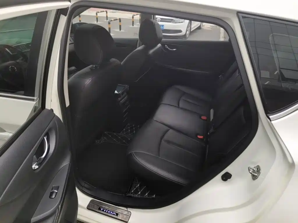 Nissan Tiida — миниатюра 17