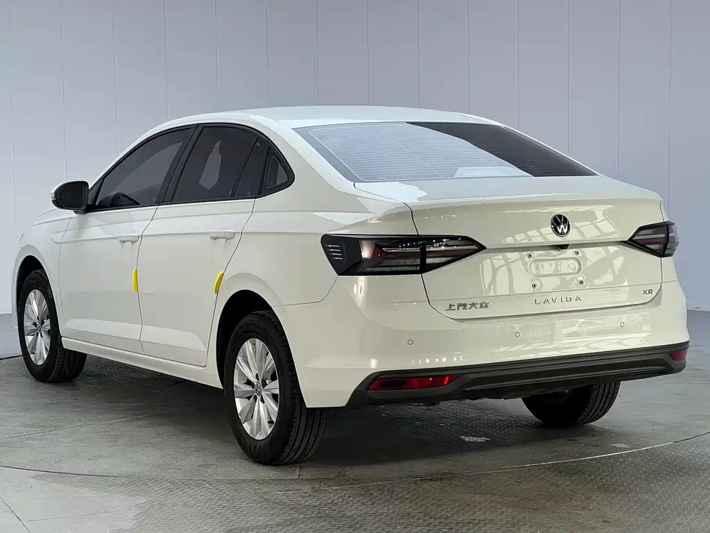 Volkswagen Lavida — миниатюра 21