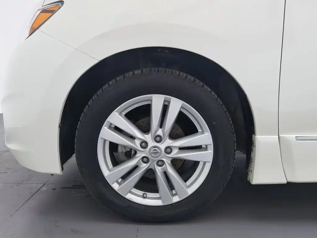 Nissan Quest — миниатюра 17