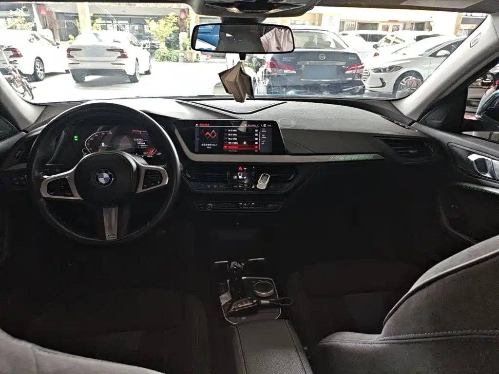 BMW 2 Series (Import) — миниатюра 10