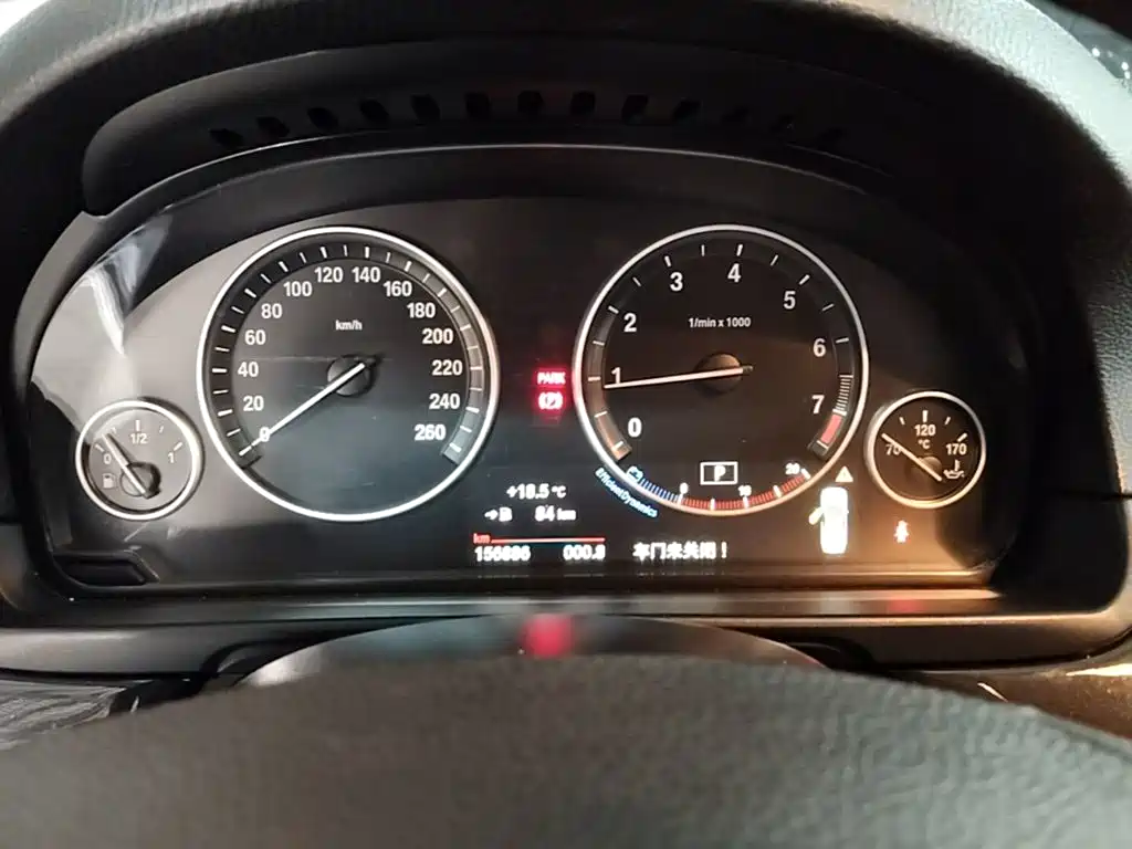 BMW 5 Series — миниатюра 11