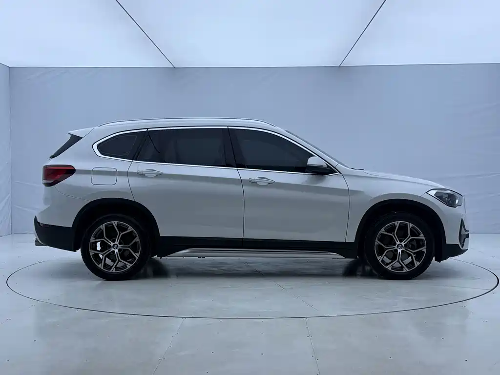 BMW X1 — миниатюра 7