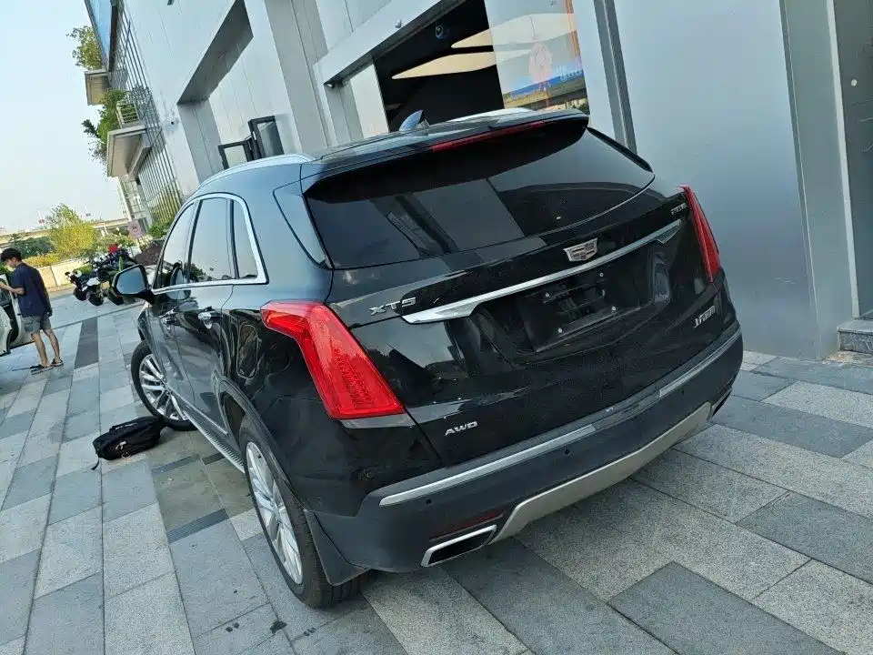 Cadillac XT5 — миниатюра 7
