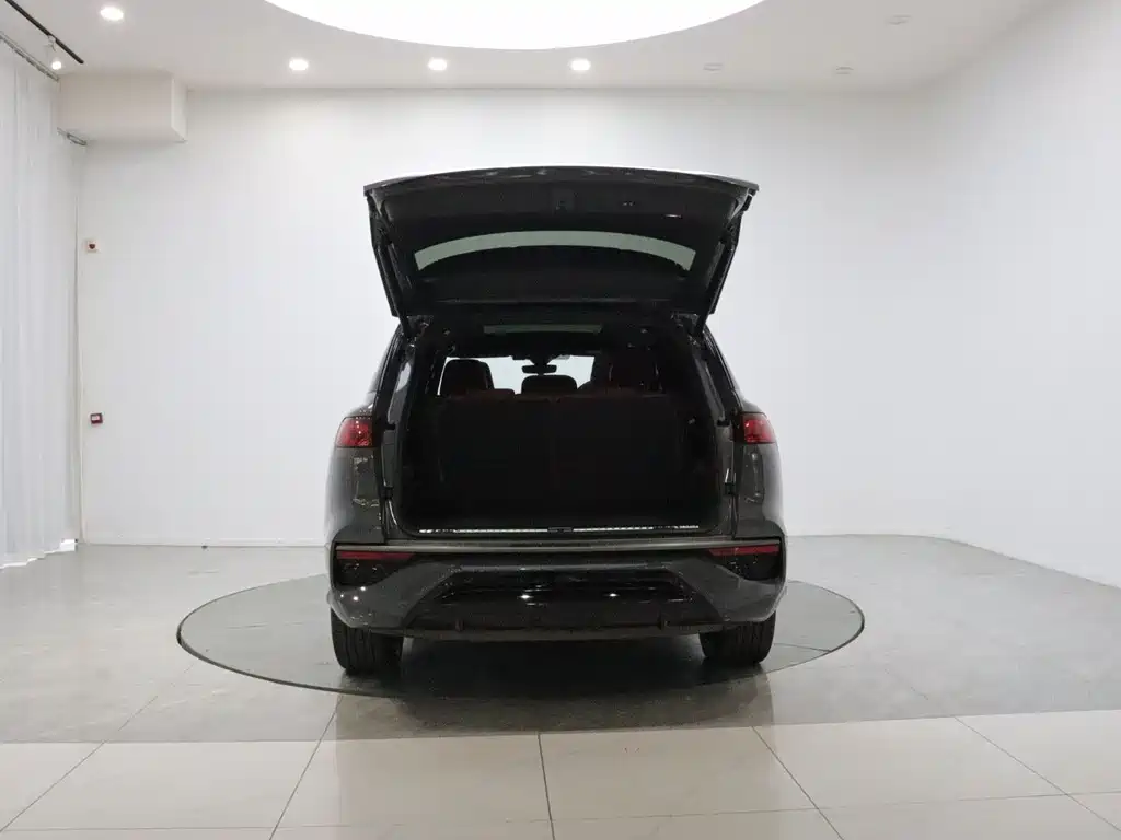 Audi Q6 — миниатюра 9