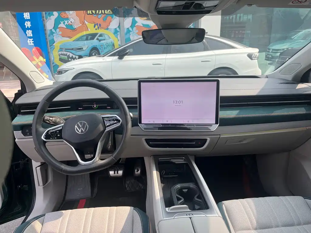 VOLKSWAGEN ID.7 VIZZION