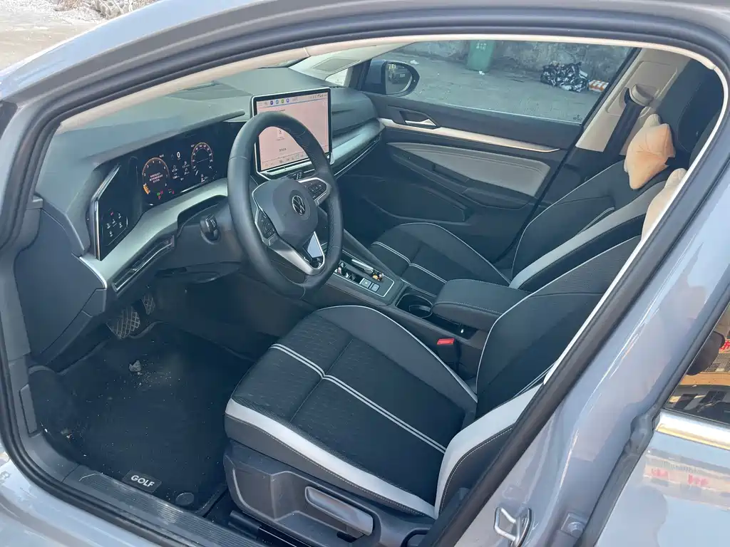 Volkswagen Golf — миниатюра 9