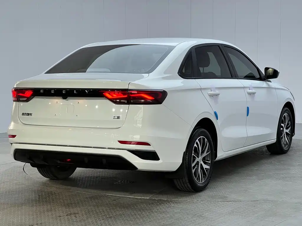 Geely Emgrand — миниатюра 21