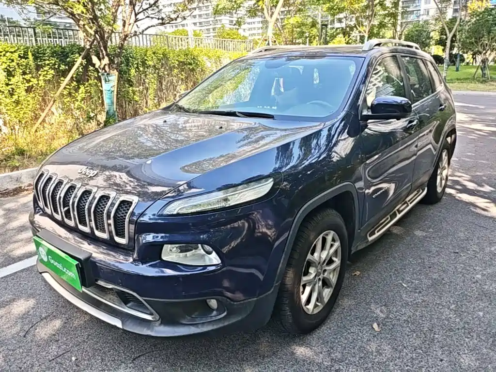 Jeep Cherokee — миниатюра 2