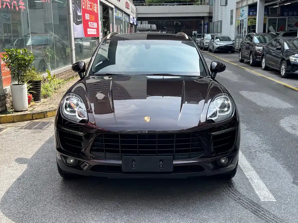 Porsche Macan — миниатюра 2