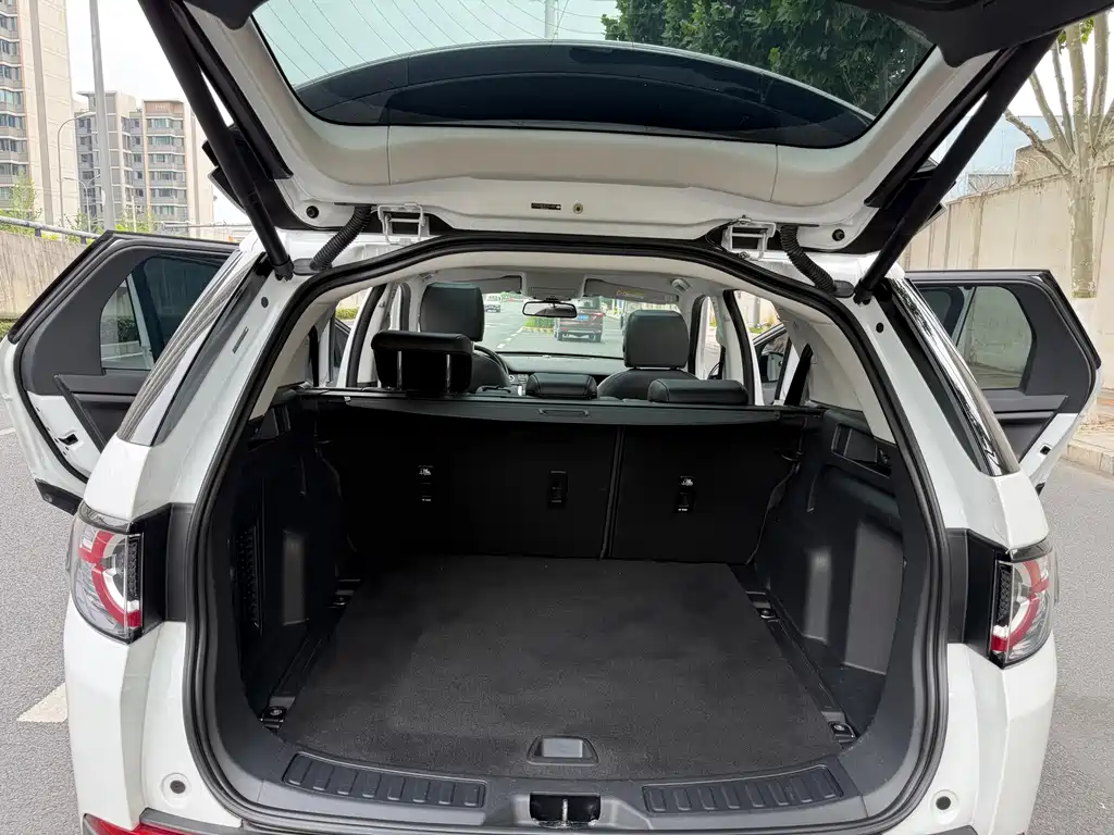 Land Rover Discovery Sport — миниатюра 26