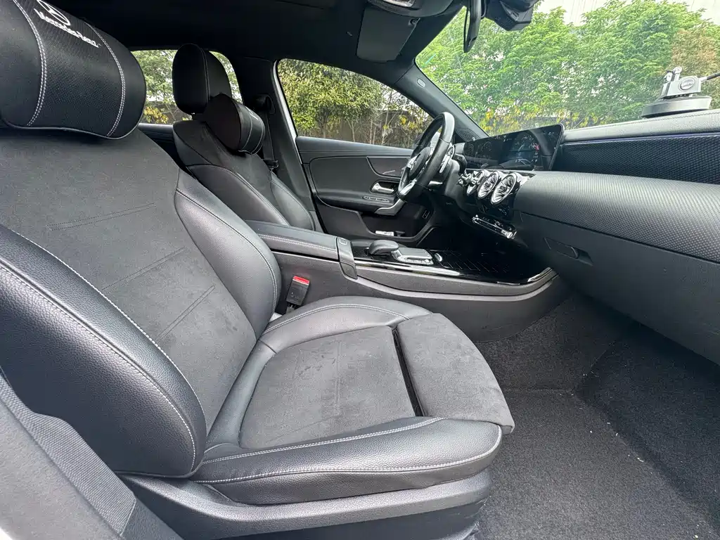 Mercedes-Benz A-Class A 2022 A 200 L Sport Fashion