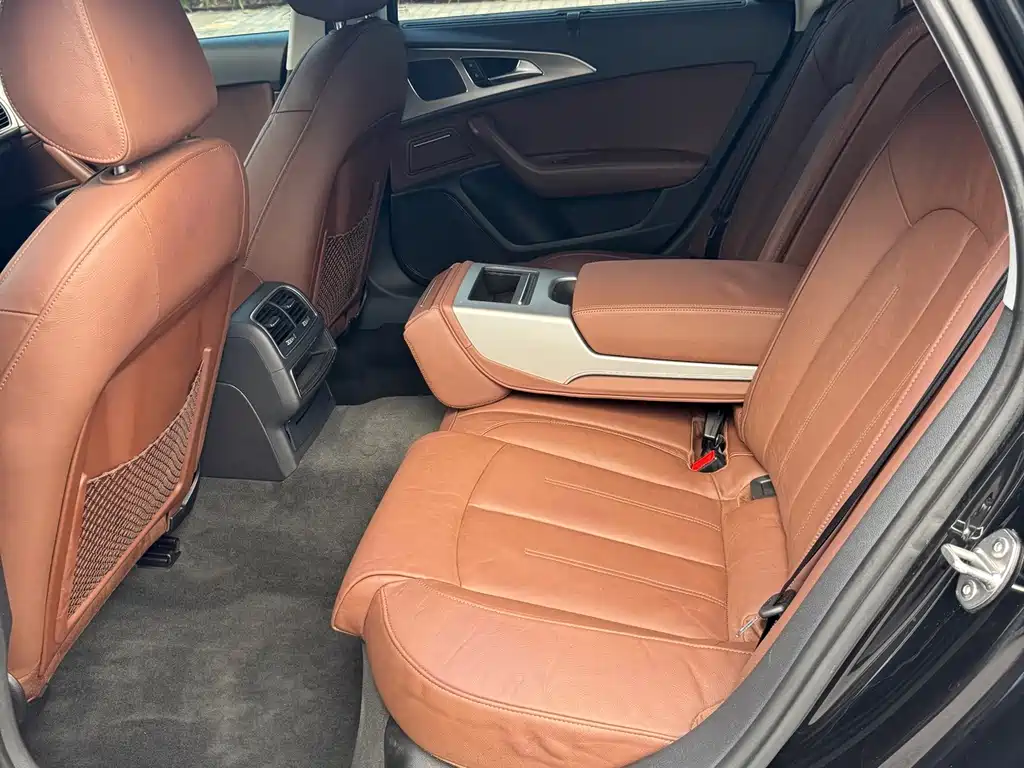 Audi A6L — миниатюра 5