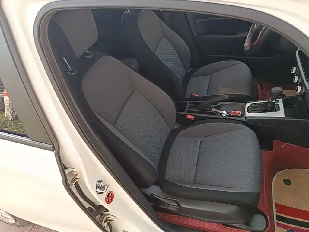 Honda Fit — миниатюра 25