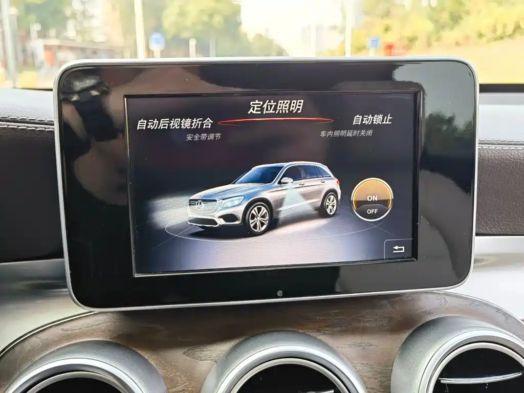 Mercedes-Benz GLC — миниатюра 18