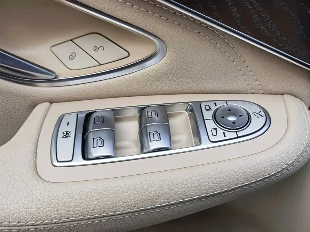 Mercedes-Benz GLC — миниатюра 35
