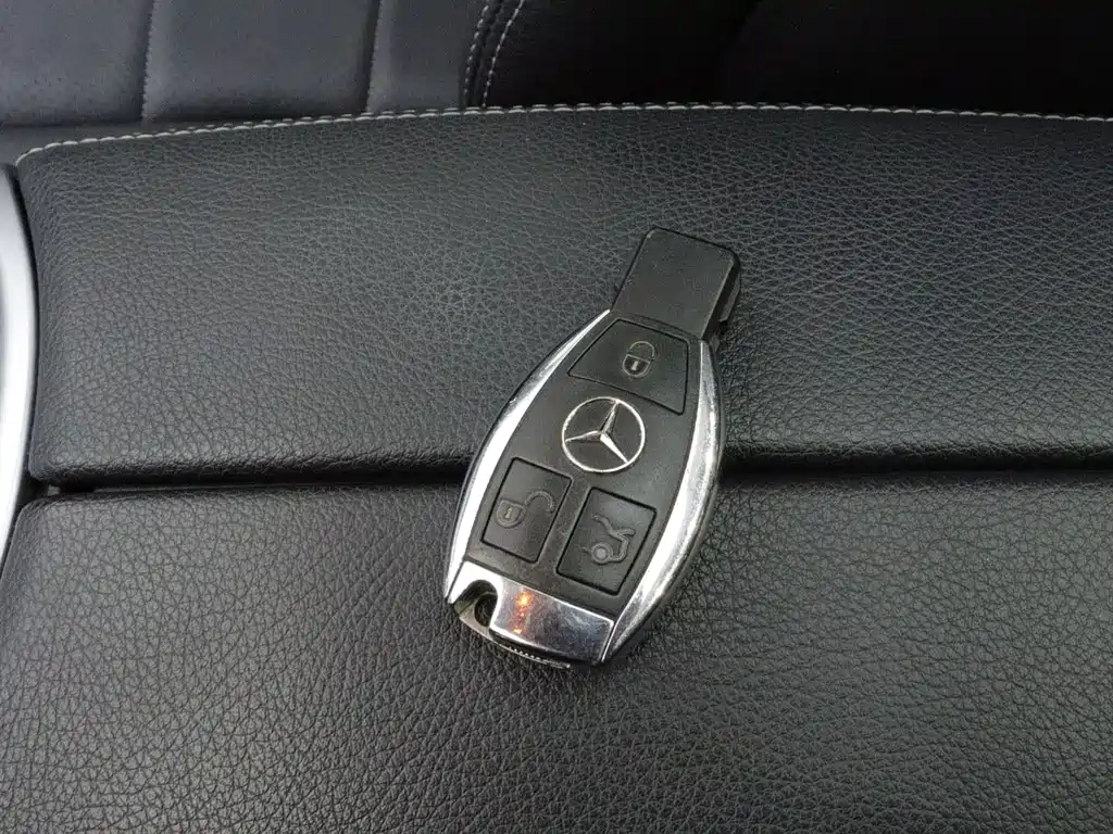 Mercedes-Benz C-Class — миниатюра 14