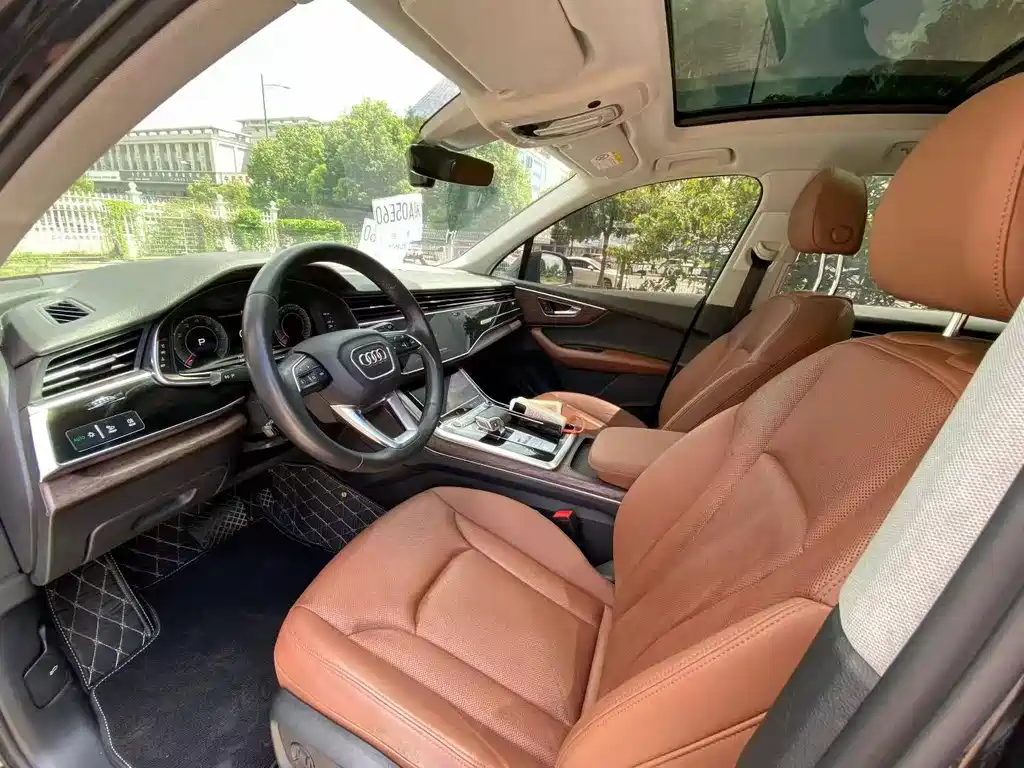 Audi Q7 — миниатюра 4