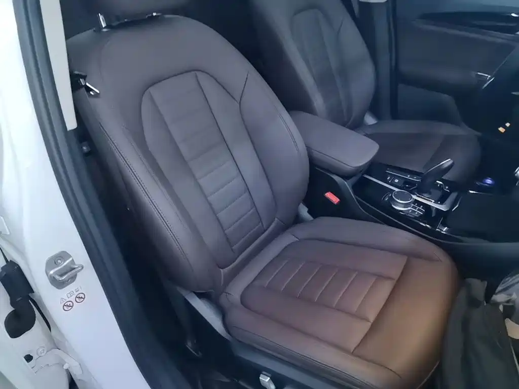 BMW X3 — миниатюра 25