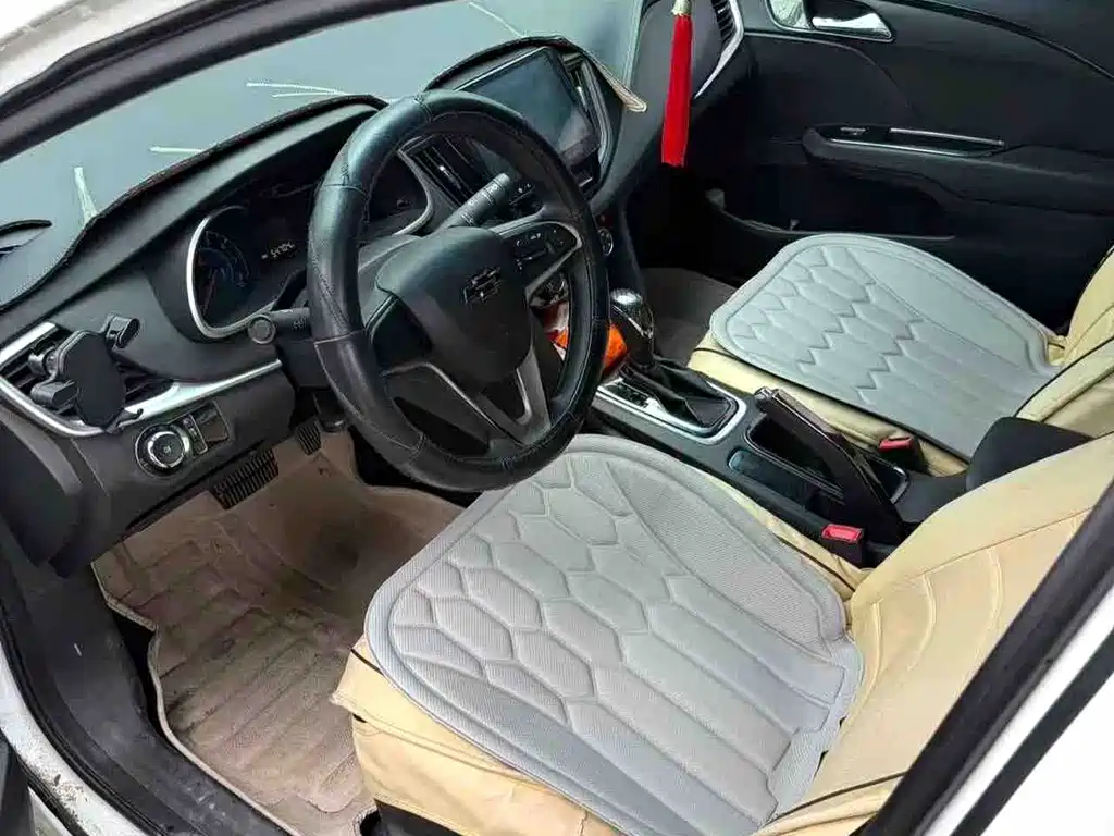 Chevrolet Cavalier — миниатюра 4